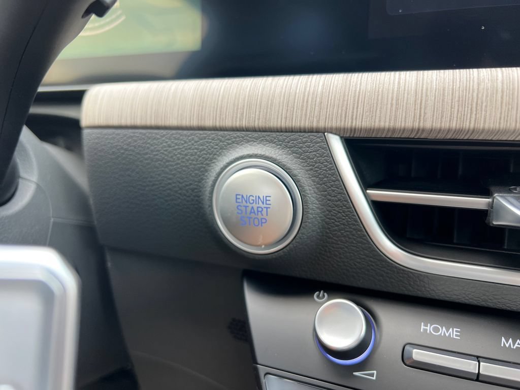New 2025 Hyundai Sonata SEL FWD image 13
