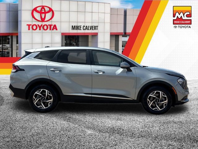 Used 2023 Kia Sportage LX FWD image 6
