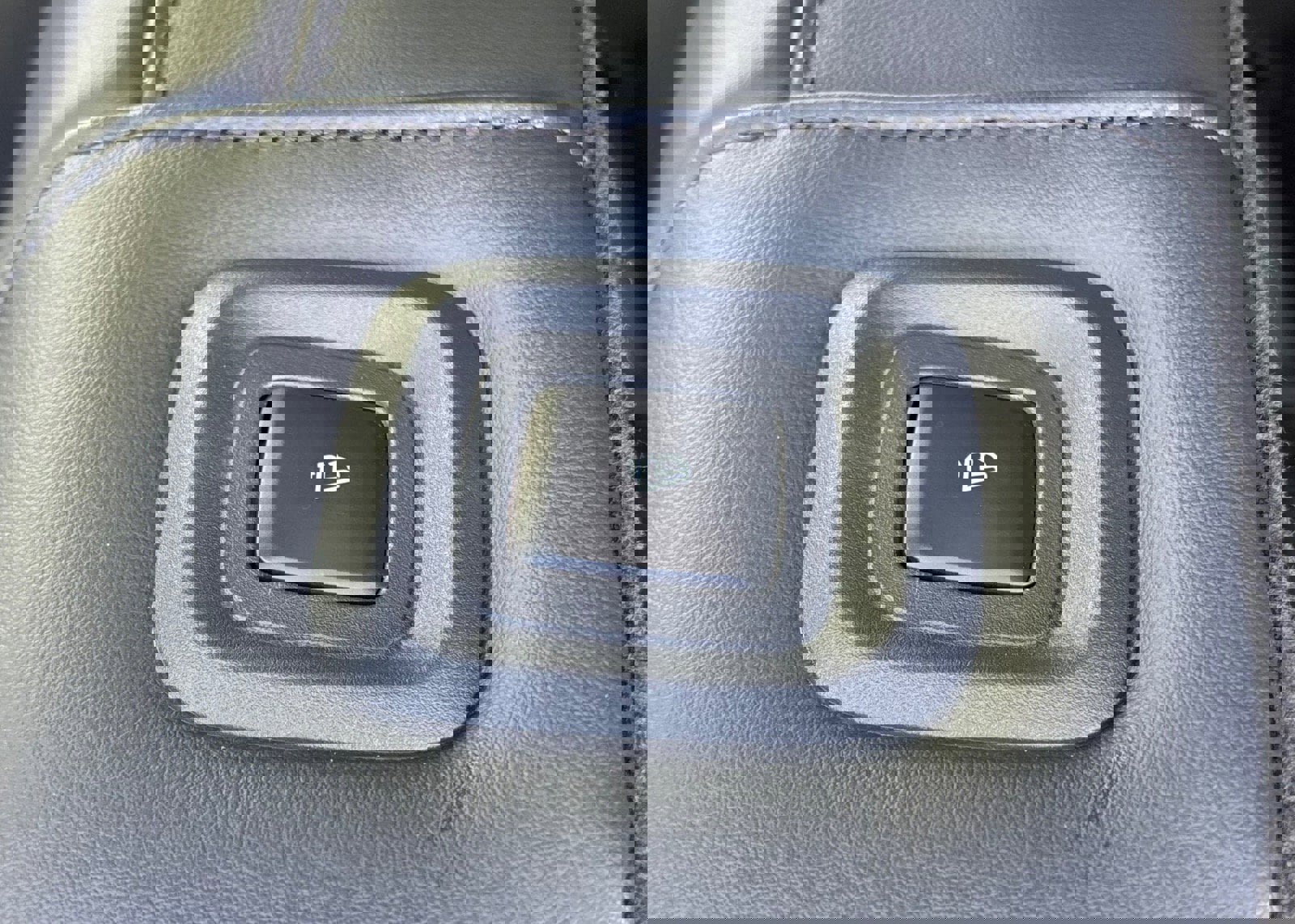 Certified 2025 Ford Expedition Max Platinum w/ Stealth Performance Package image 35