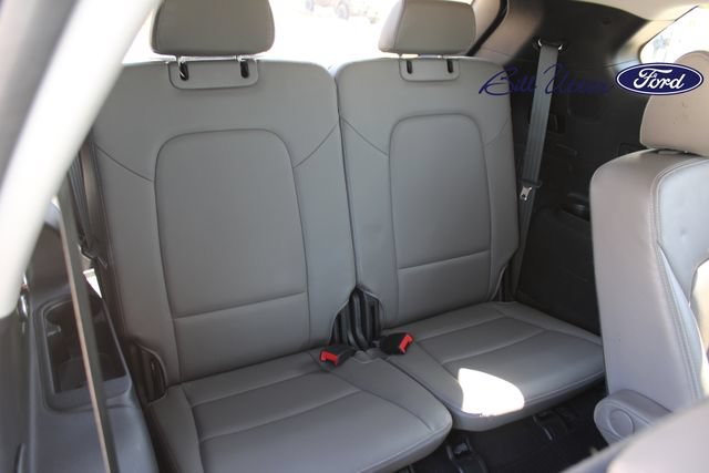 Used 2017 Hyundai Santa Fe Limited FWD image 14