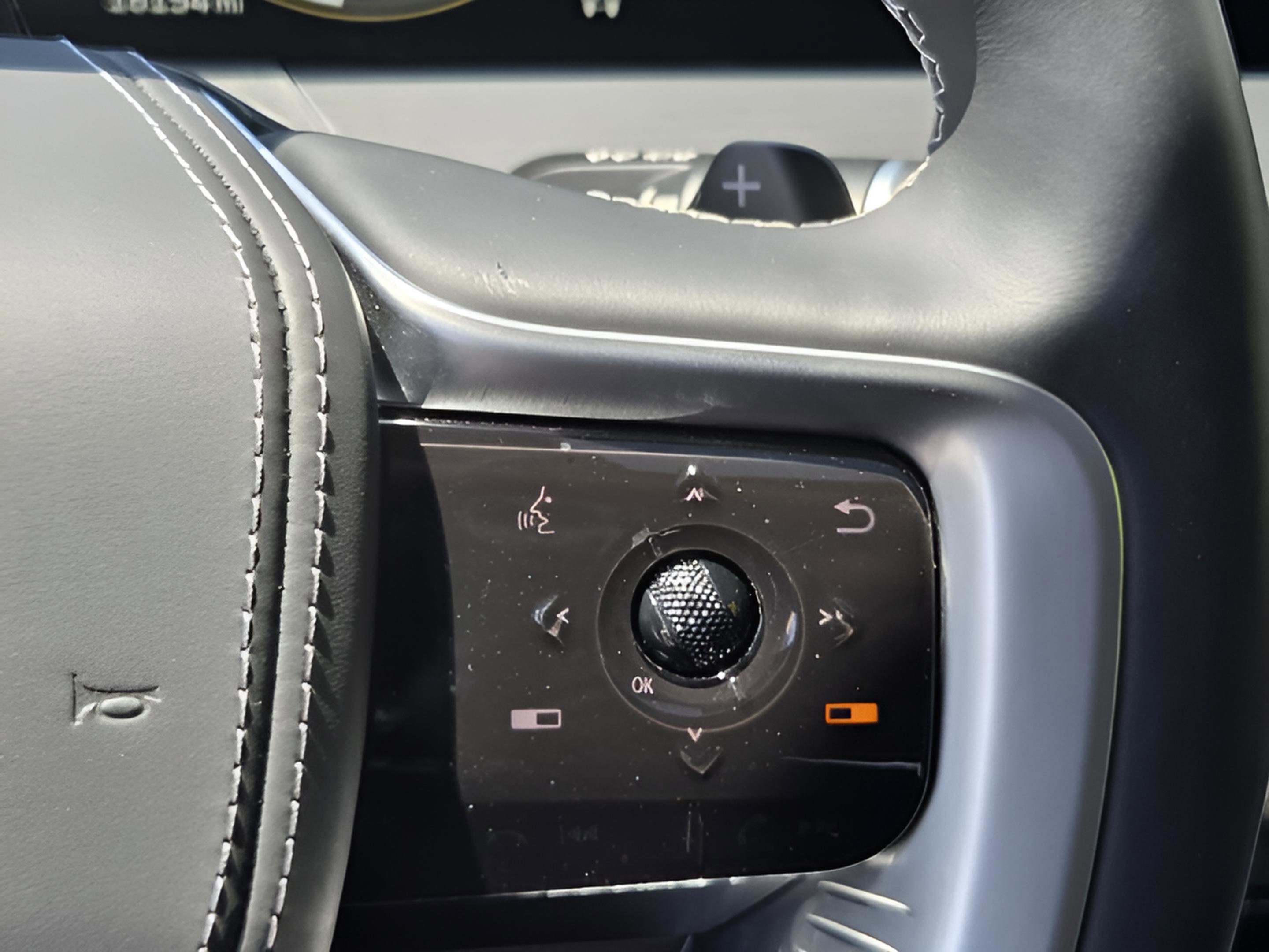 Used 2025 INFINITI QX80 Sensory AWD/4WD image 24