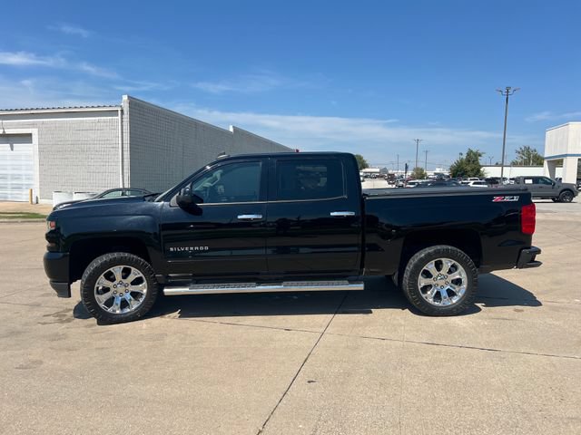 Used 2017 Chevrolet Silverado 1500 LT w/ All Star Edition AWD/4WD image 2