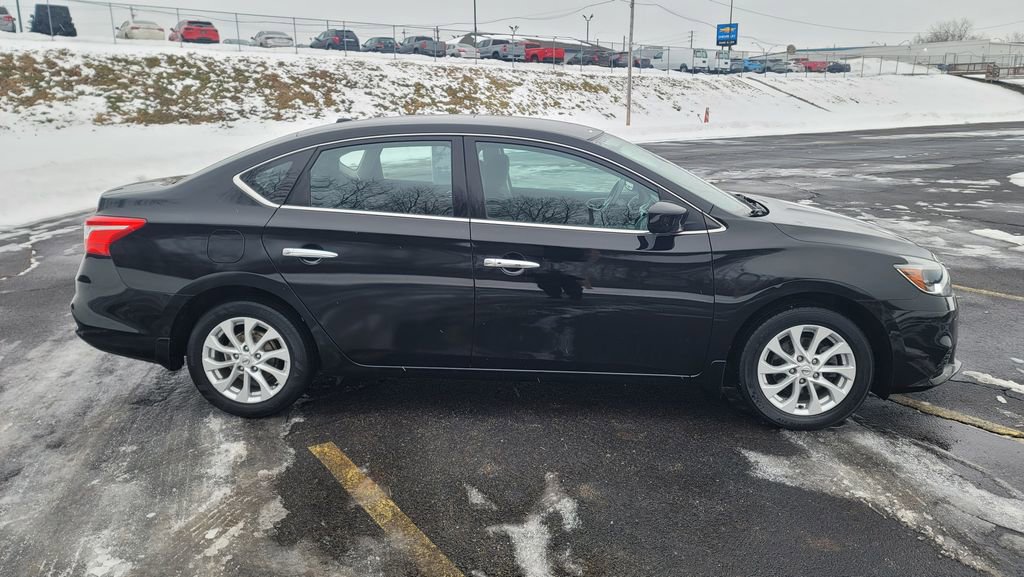 Used 2019 Nissan Sentra SV image 12