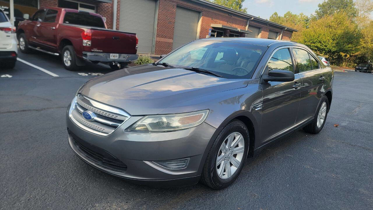 Used 2011 Ford Taurus SE