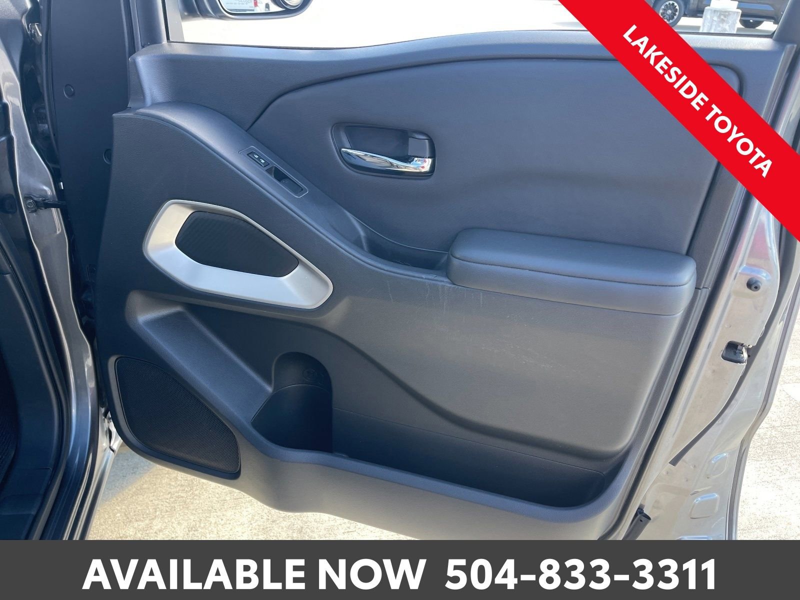 Used 2024 Nissan Frontier SV w/ SV Convenience Package image 18