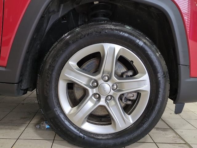 Used 2023 Jeep Compass Latitude w/ Convenience Group image 25