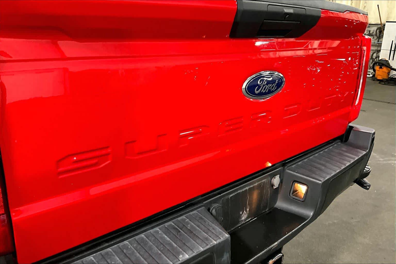 Used 2023 Ford F250 XL w/ Snow Plow Prep Package AWD/4WD image 10