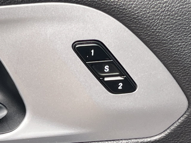 Used 2025 Chrysler Pacifica Limited FWD image 20