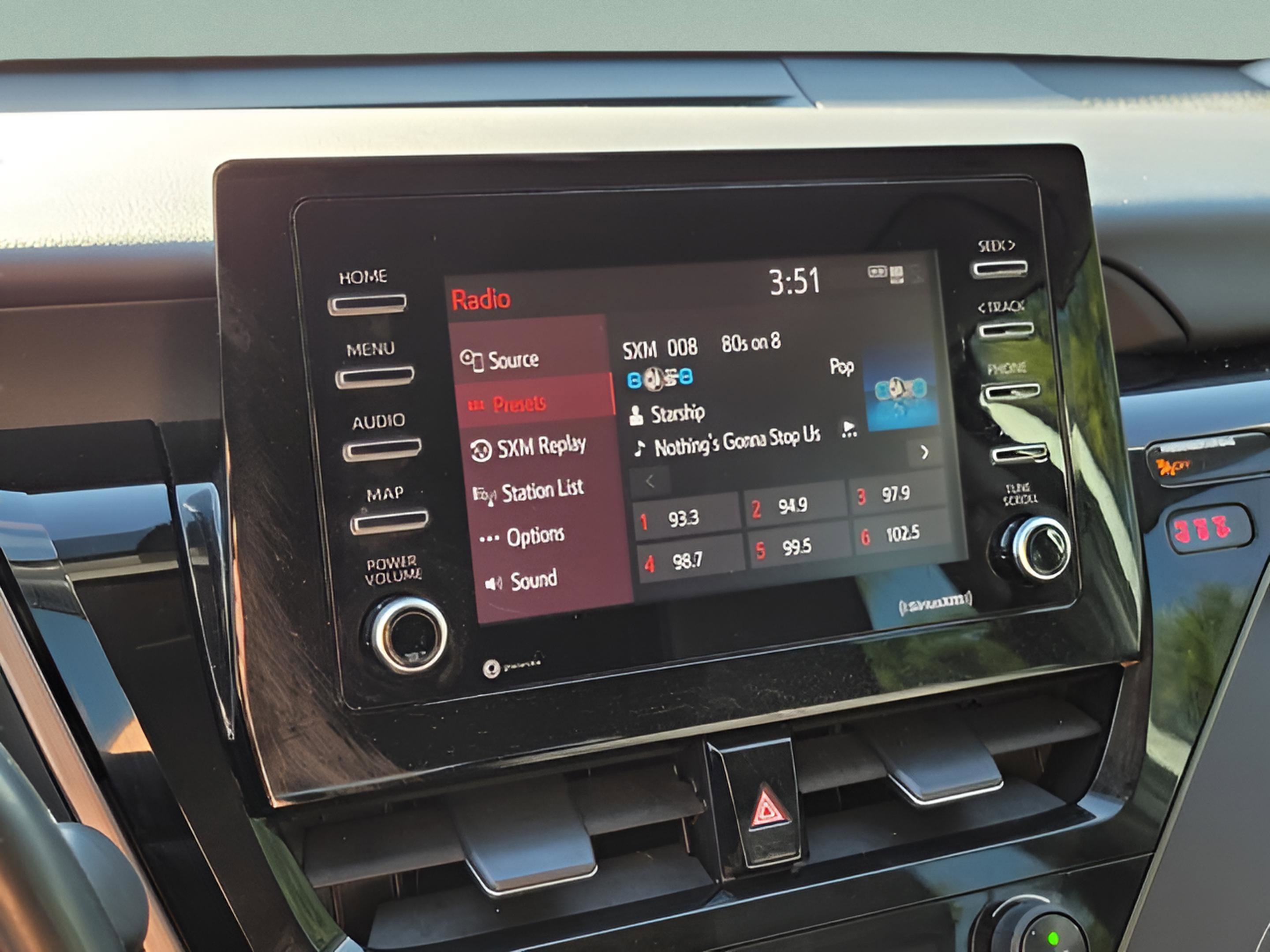 Used 2021 Toyota Camry SE image 21