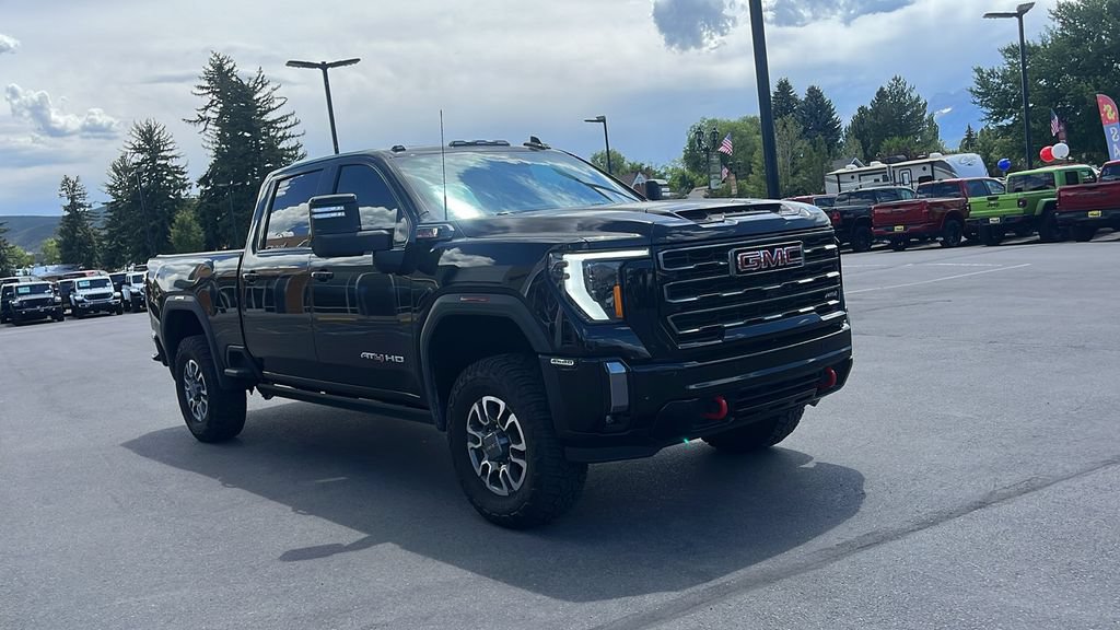 Used 2024 GMC Sierra 2500 AT4 w/ AT4 Premium Plus Package AWD/4WD image 3