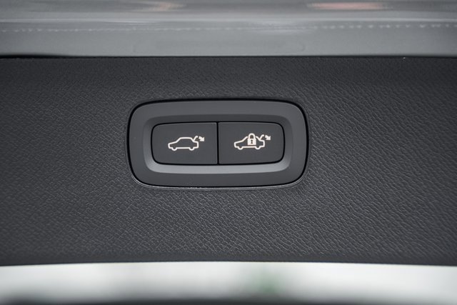 New 2026 Volvo XC90 B6 Plus w/ Protection Package Premier image 10