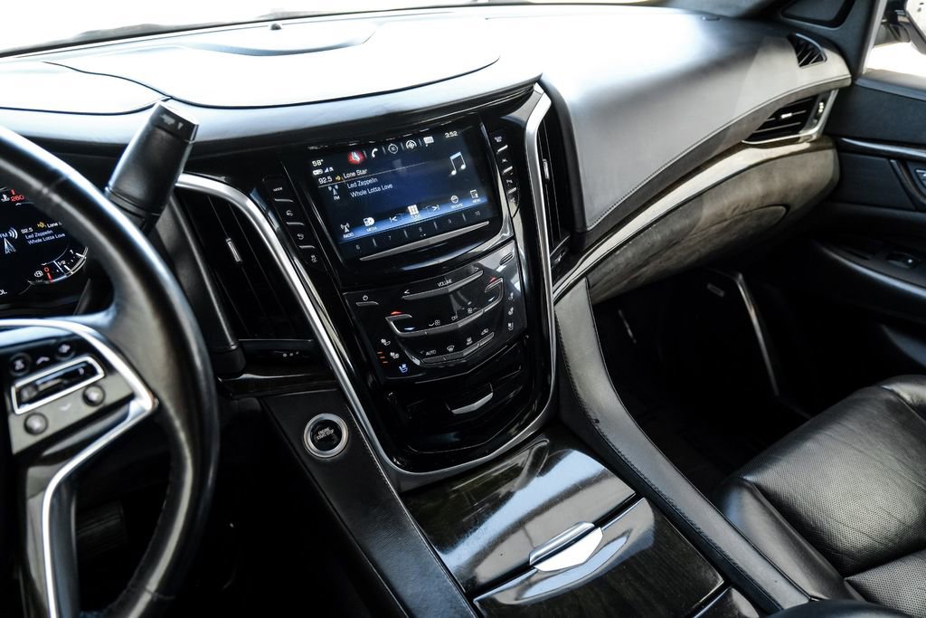 Used 2019 Cadillac Escalade ESV Platinum image 23