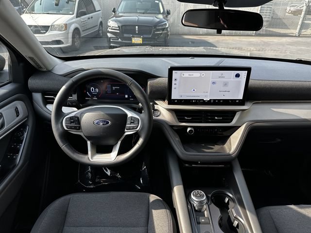 Certified 2025 Ford Explorer Active AWD/4WD image 13
