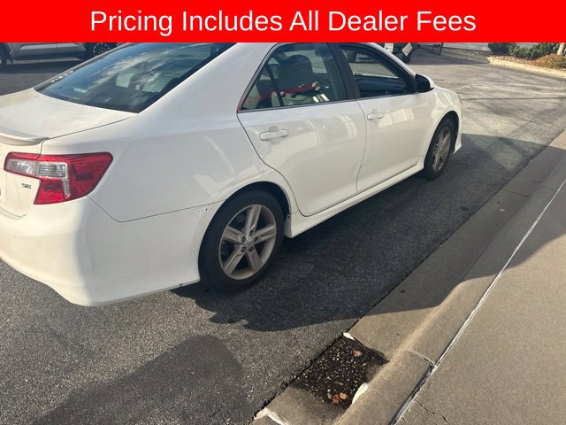 Used 2014 Toyota Camry SE FWD image 3