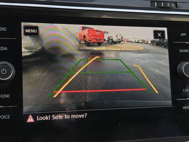 Used 2019 Volkswagen Tiguan S image 4