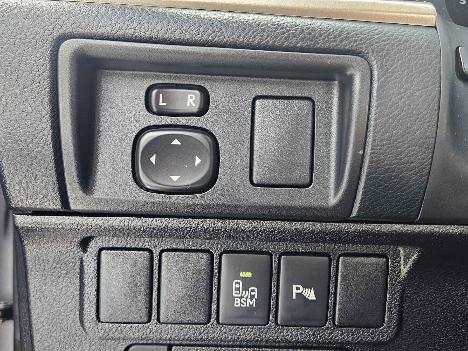 Used 2014 Lexus ES 350 w/ Premium Package FWD image 29