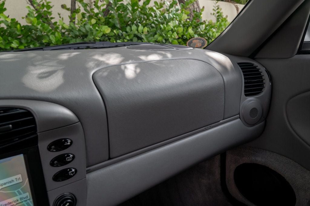 Used 2001 Porsche 911 Turbo AWD/4WD image 43