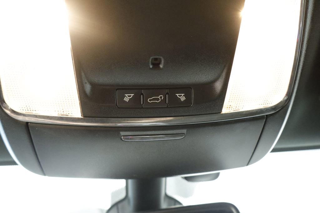 Used 2019 Dodge Durango SXT AWD/4WD image 37