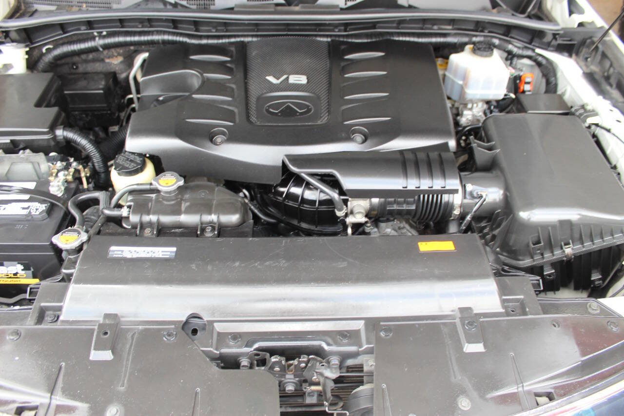 Used 2011 INFINITI QX56 4WD w/ Theater Pkg image 8