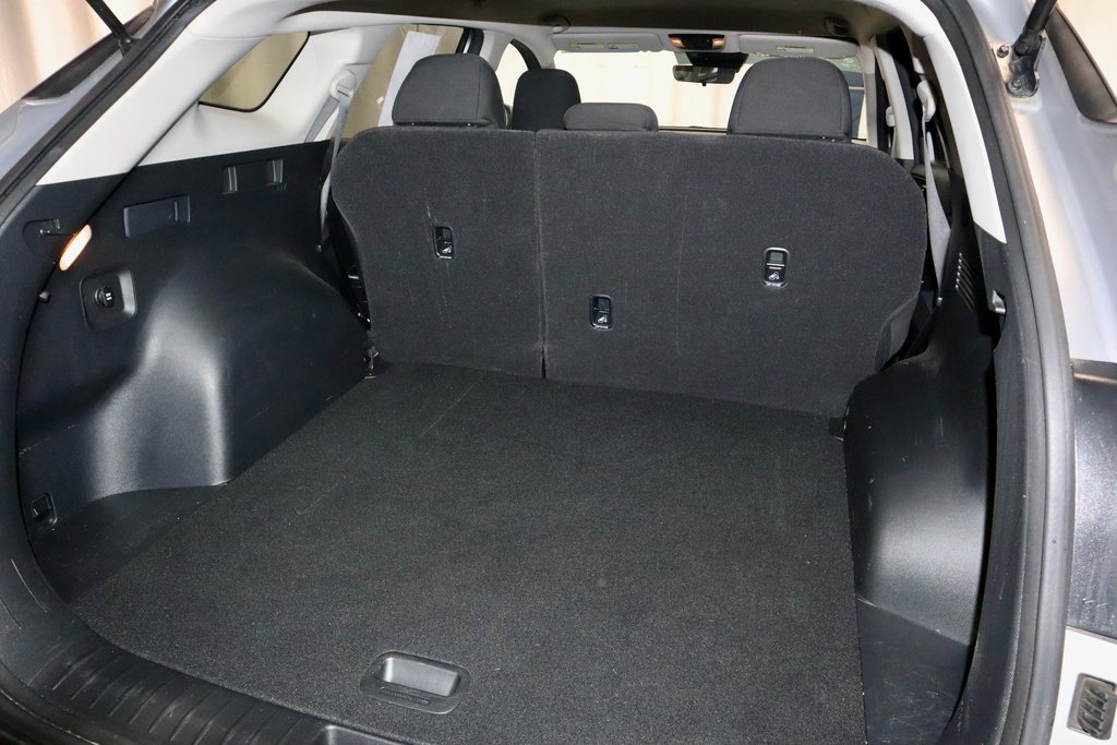 Used 2023 Kia Sportage LX image 13