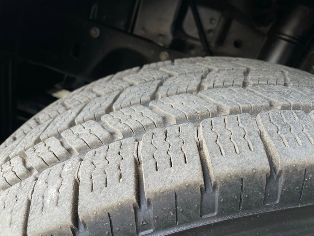 Used 2022 Ford Transit 150 Medium Roof image 11