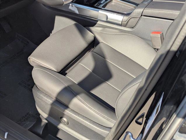 New 2025 Mercedes-Benz GLB 250 image 4