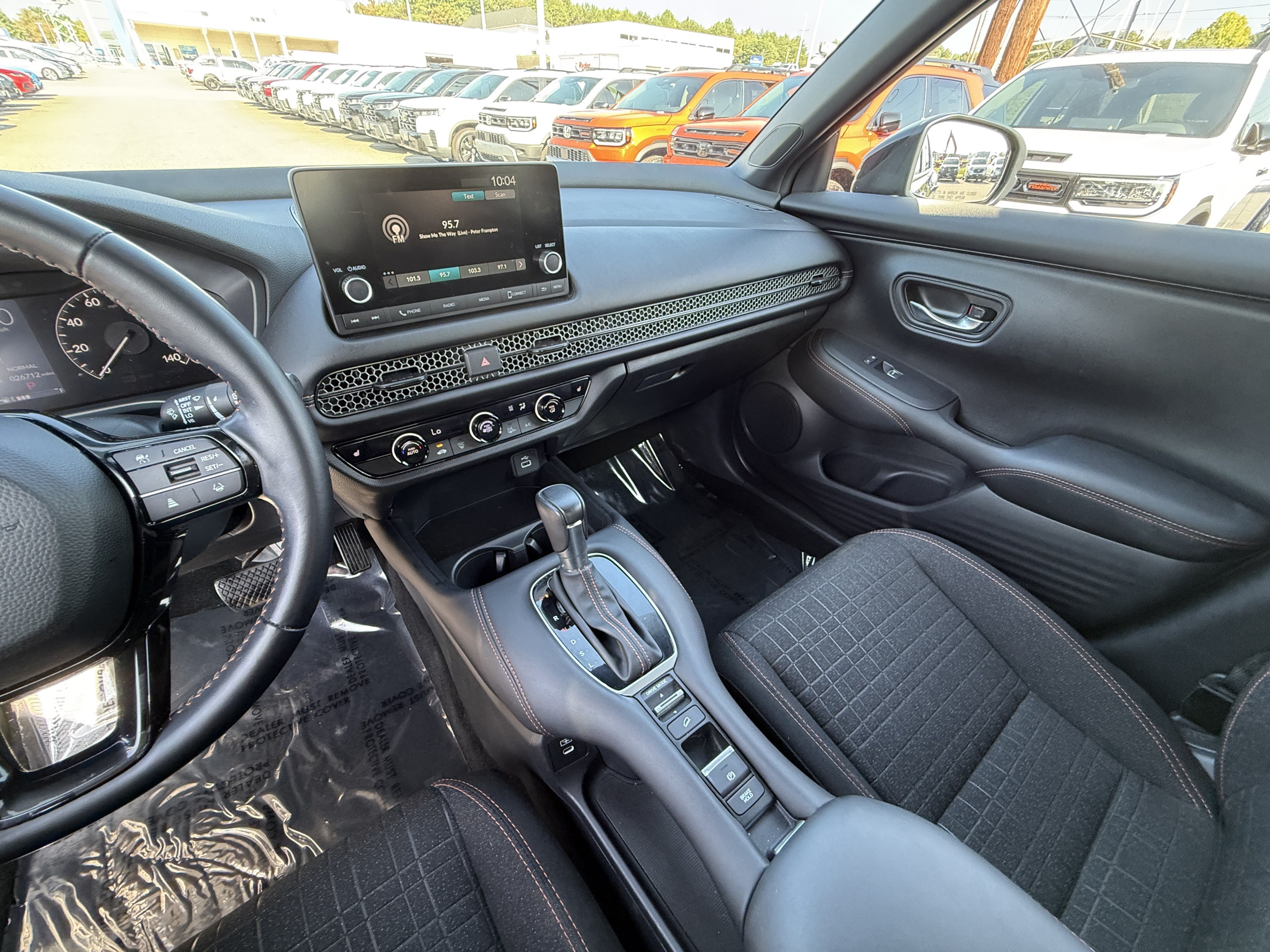 Used 2025 Honda HR-V Sport image 26