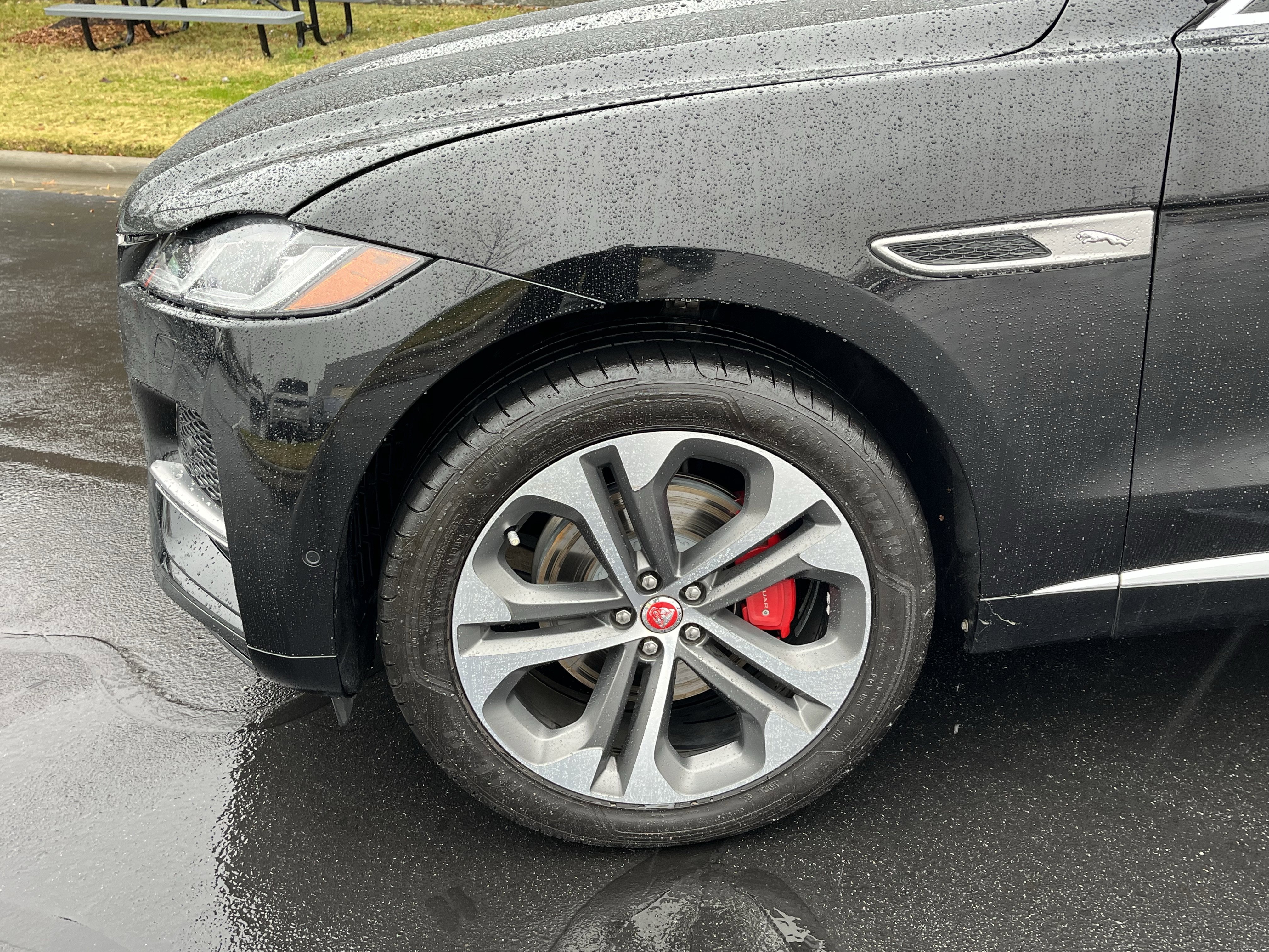 Used 2021 Jaguar F-PACE S image 12