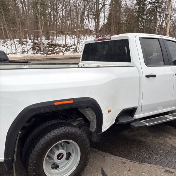 Used 2023 GMC Sierra 3500 Pro w/ Convenience Package image 12