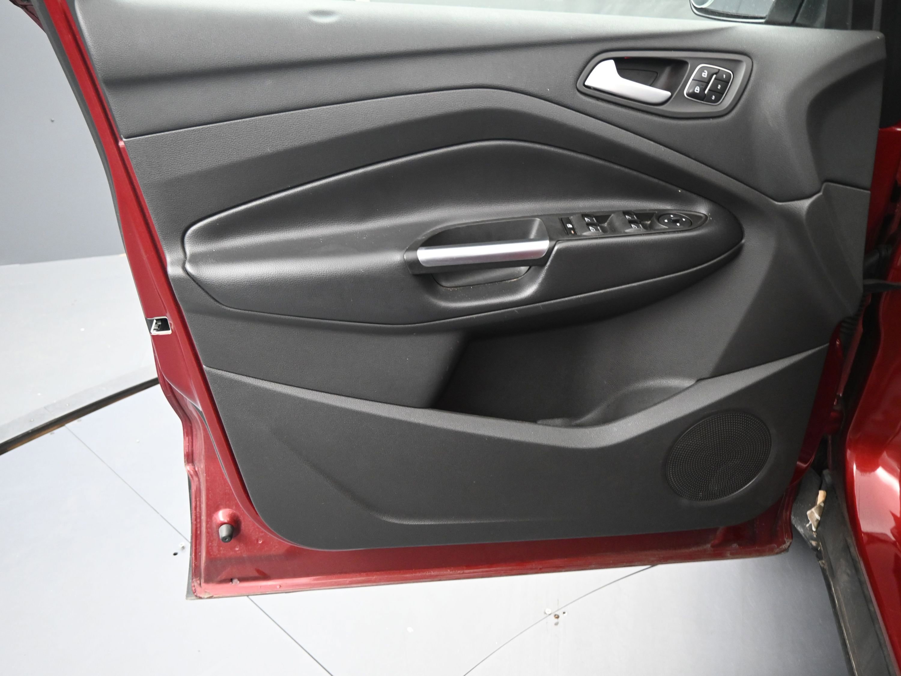 Used 2017 Ford Escape Titanium w/ Equipment Group 301A image 16