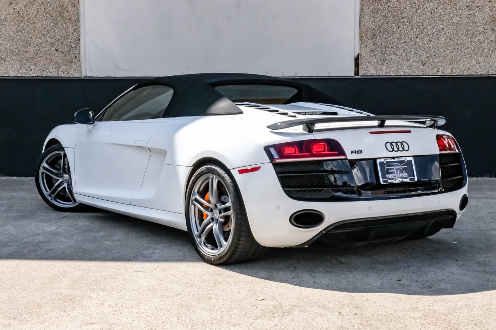 Used 2011 Audi R8 V10 AWD/4WD image 9