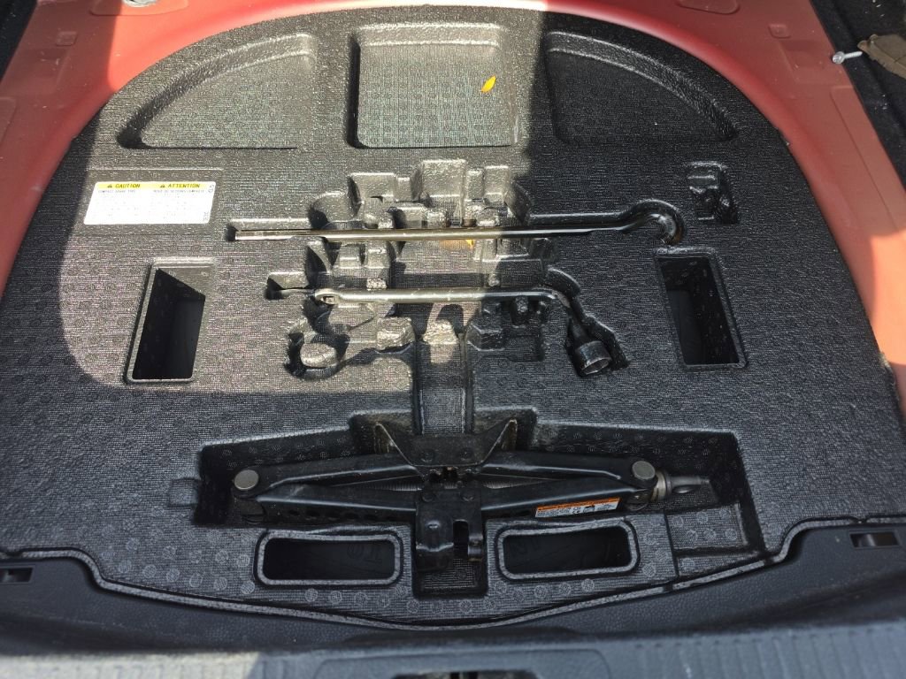 Used 2018 Toyota Camry SE FWD image 31