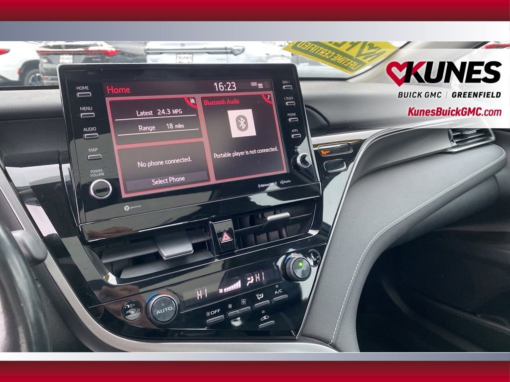 Used 2021 Toyota Camry XSE image 18