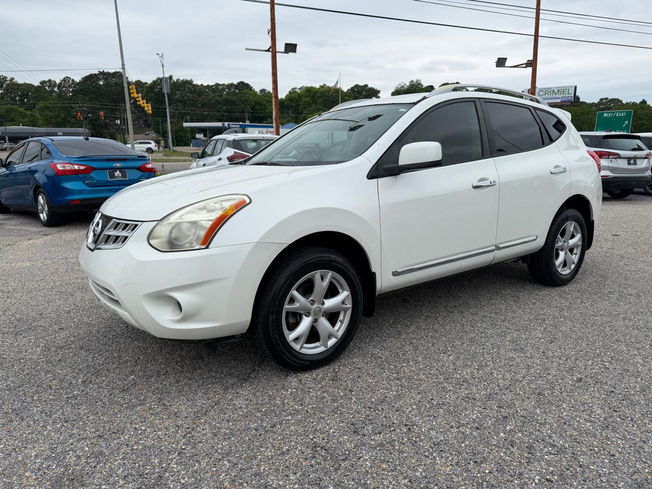 Used 2011 Nissan Rogue SV FWD image 13