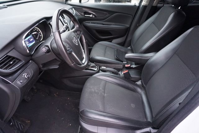 Used 2022 Buick Encore Preferred w/ Safety Package image 11