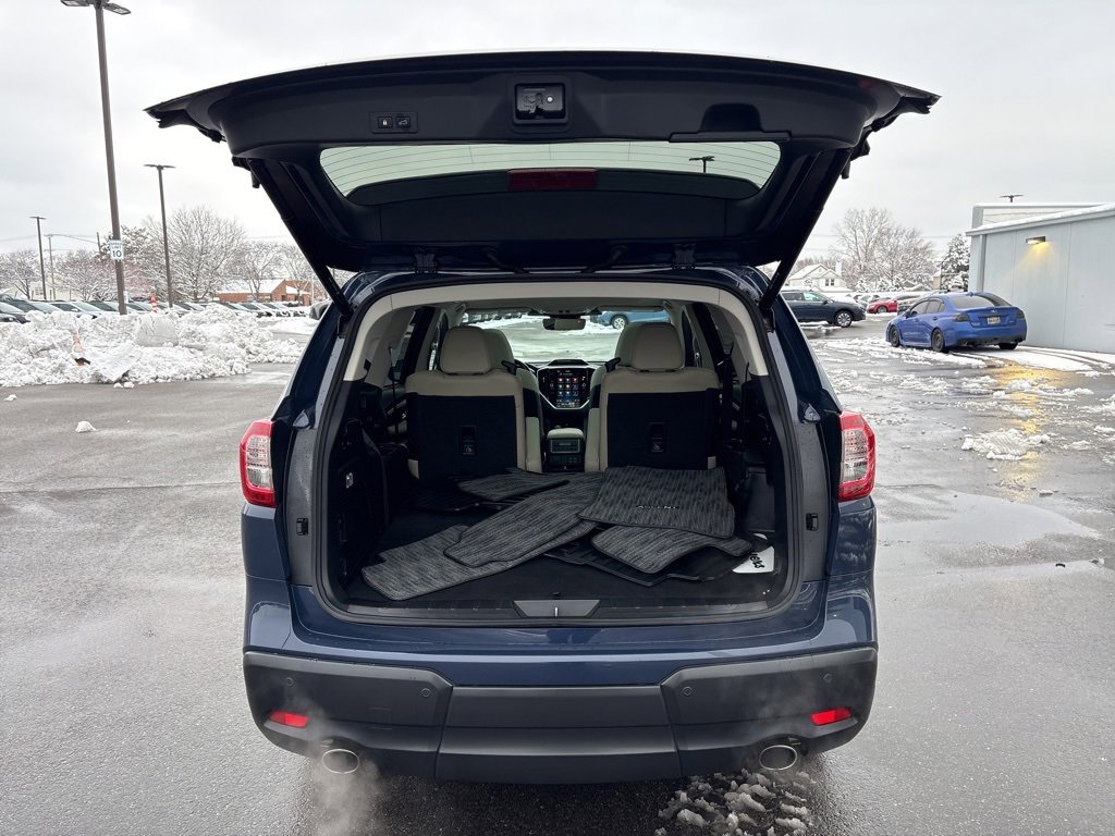 Certified 2023 Subaru Ascent Limited w/ Technology Package image 27