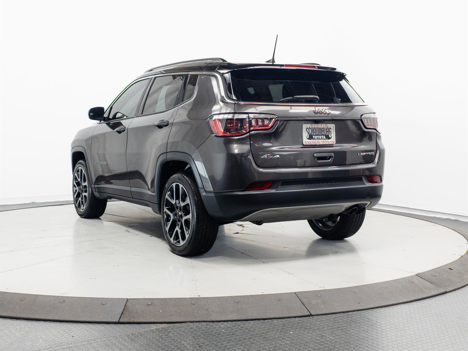 Used 2019 Jeep Compass Limited image 7