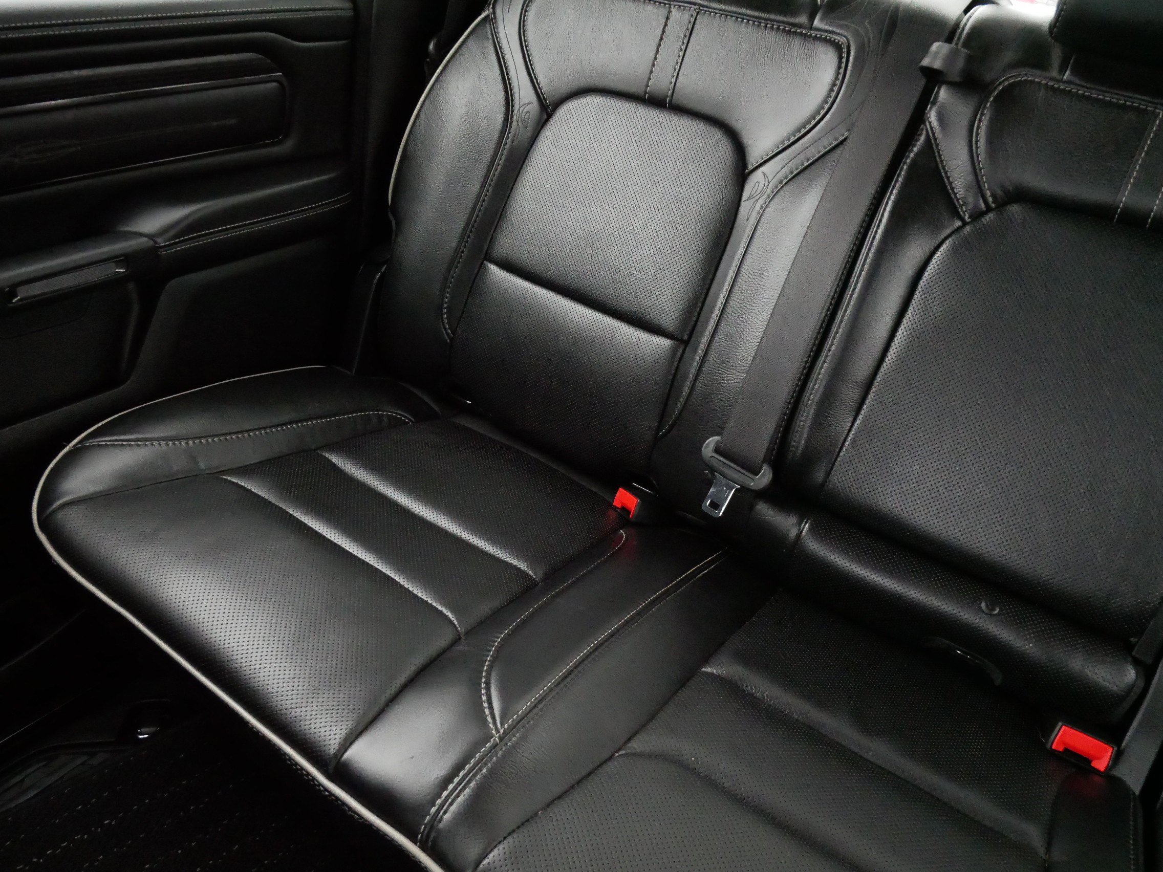 Used 2024 RAM 1500 Limited AWD/4WD image 12