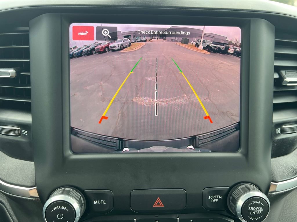 Used 2024 RAM 1500 Lone Star image 9