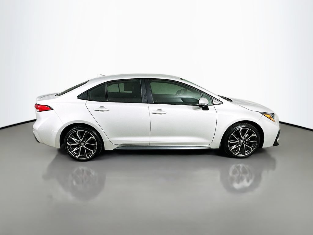 Used 2022 Toyota Corolla SE FWD image 7