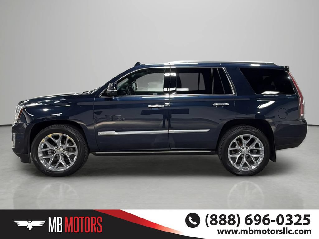 Used 2017 Cadillac Escalade Platinum AWD/4WD image 2