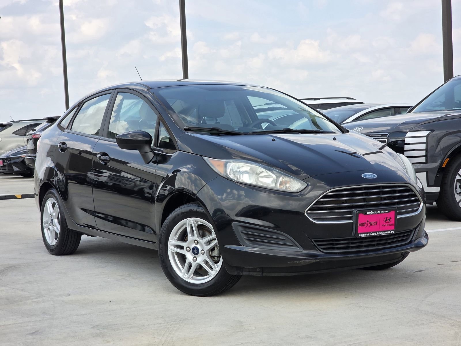 Used 2019 Ford Fiesta SE image 3