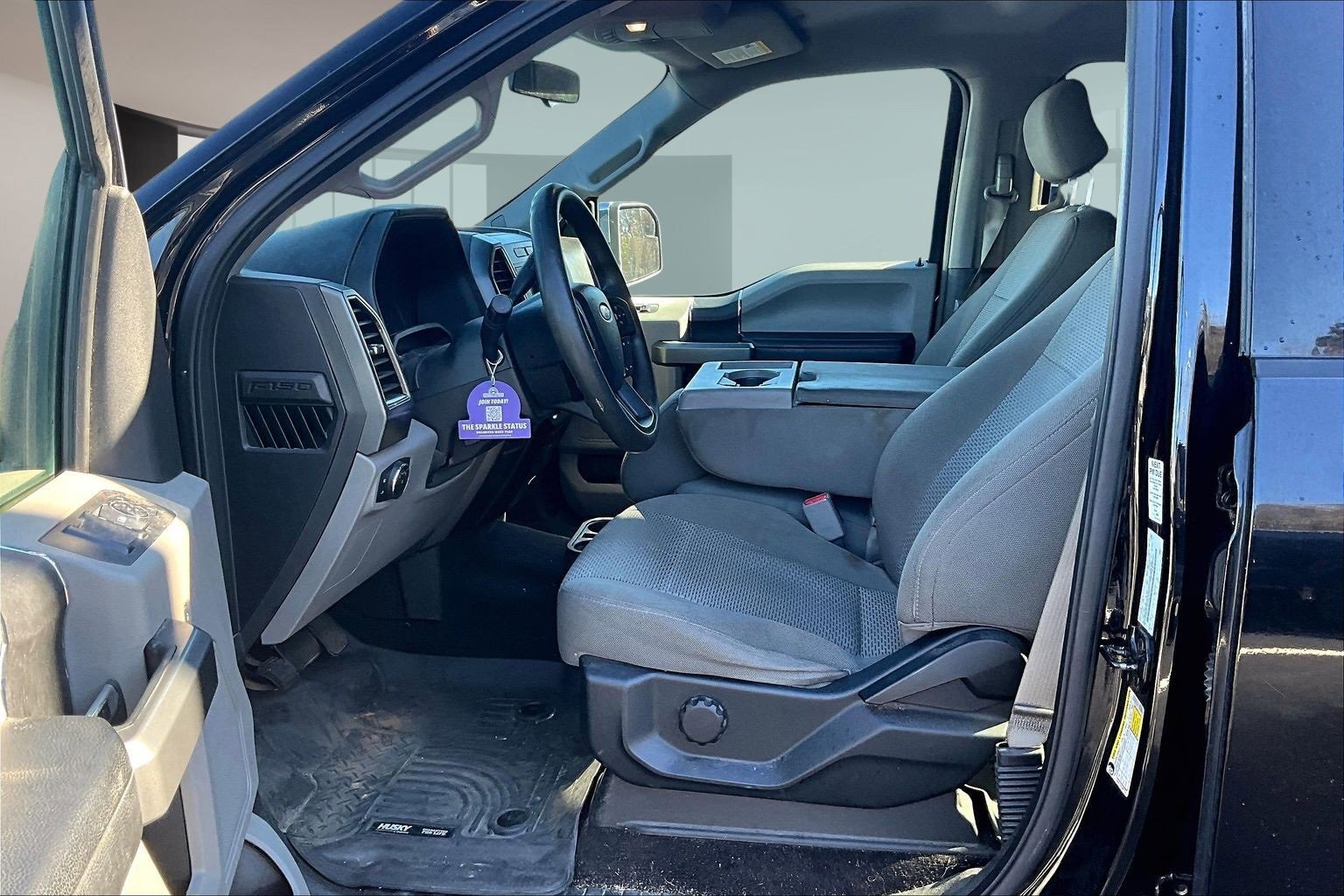 Used 2017 Ford F150 XLT image 14