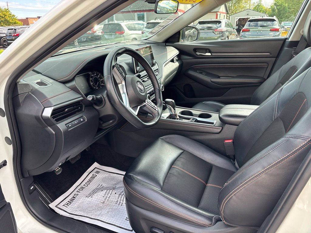 Used 2019 Nissan Altima 2.5 SR FWD image 9
