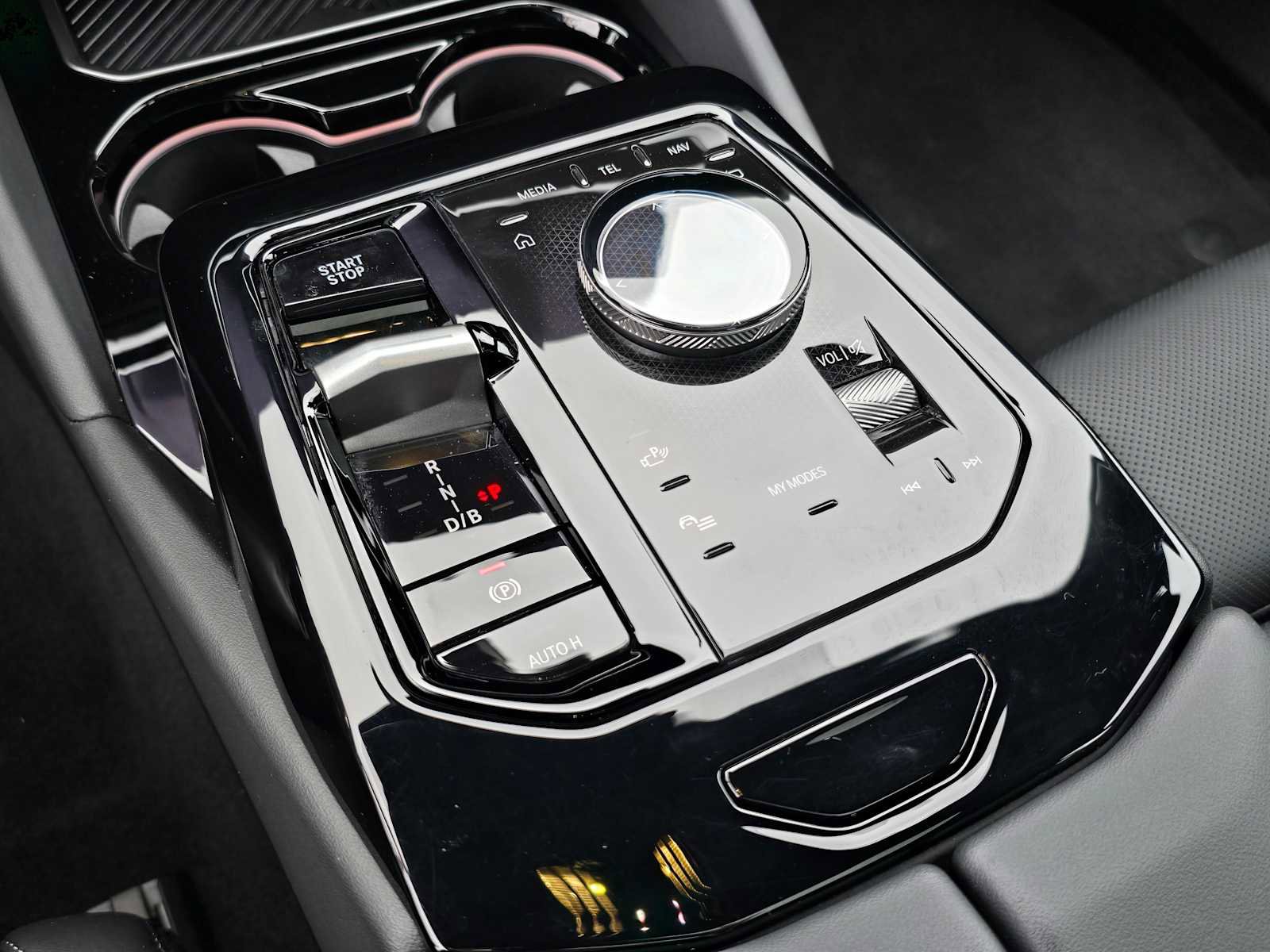 Used 2024 BMW i5 eDrive40i w/ M Sport Package image 39