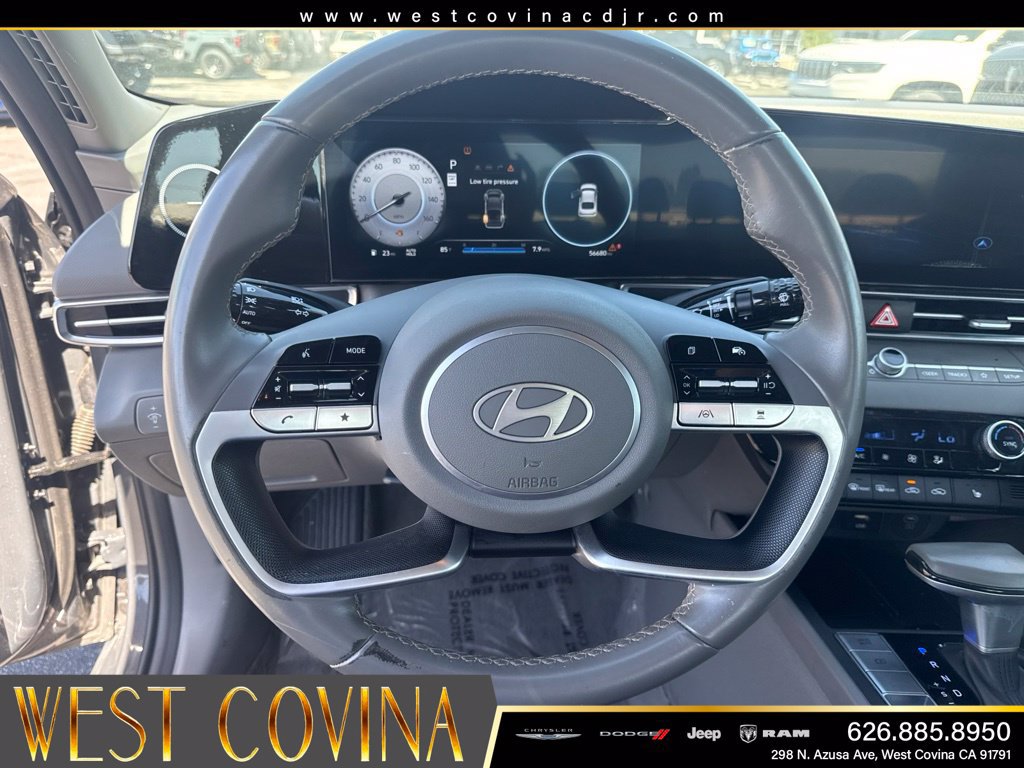 Used 2025 Hyundai Elantra SEL FWD image 18