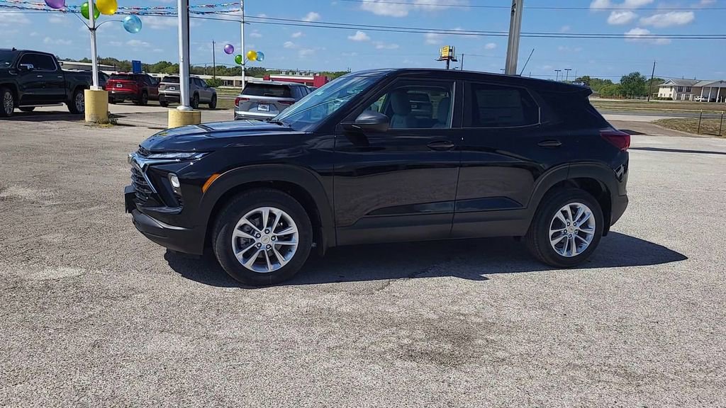 New 2026 Chevrolet TrailBlazer LS w/ LS Convenience Package FWD image 4