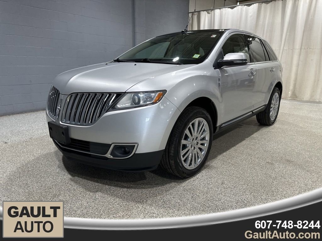 Used 2015 Lincoln MKX AWD w/ Equipment Group 102A image 4