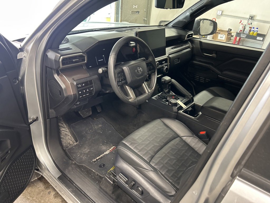 Used 2024 Toyota Tacoma TRD Off-Road image 6