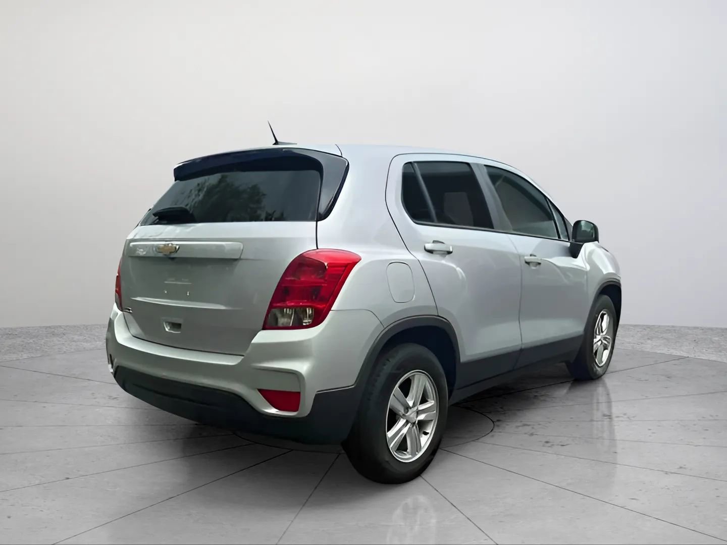 Used 2020 Chevrolet Trax LS w/ Tint and Cruise Package image 18